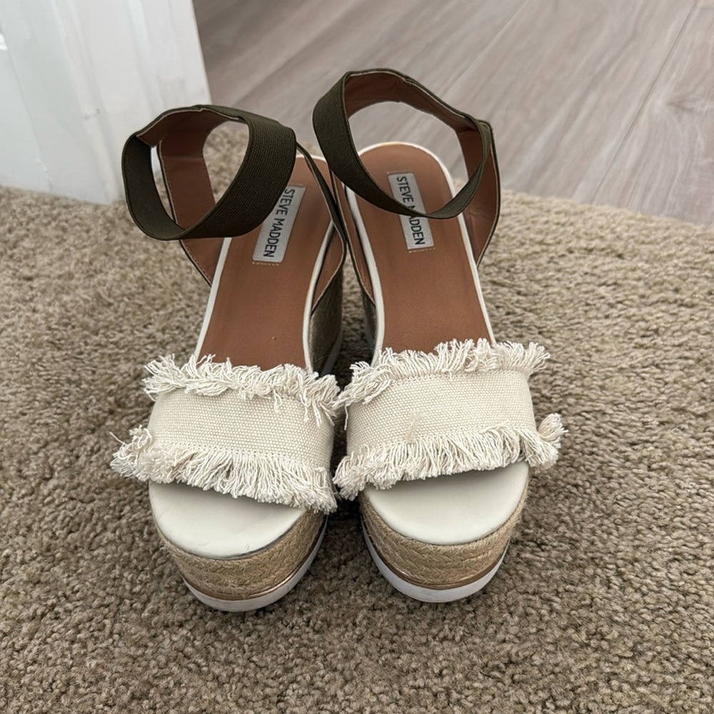 Steve Madden Wedges Size 8